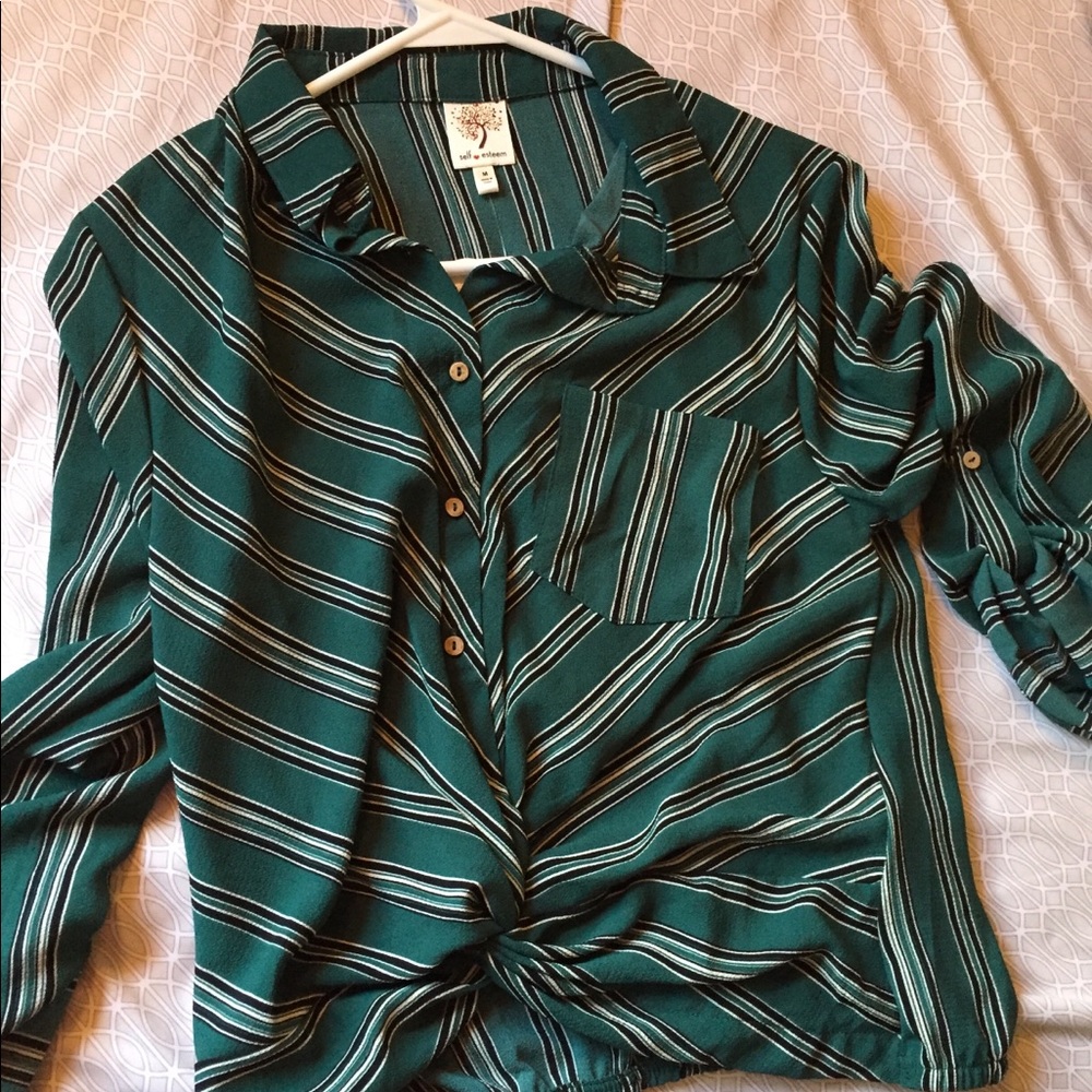 Women’s self esteem green button down medium